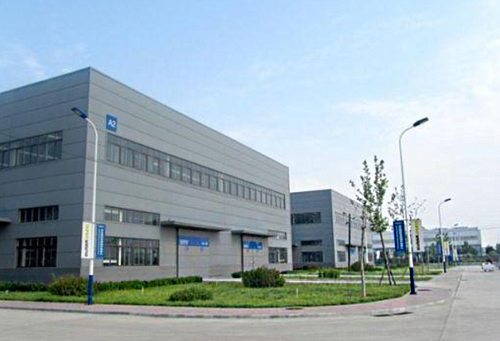 一架美軍F-15戰(zhàn)機(jī)在科威特被擊中瞬間：疑遭友軍誤擊墜落，飛行員彈射逃生:重慶勝帥實(shí)業(yè)有限公司怎么樣