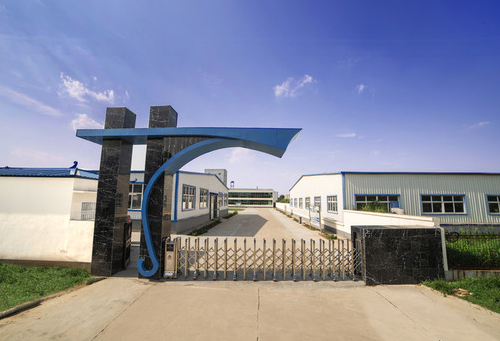 高鐵上有人用排插充電:重慶勝帥實業(yè)有限公司報價